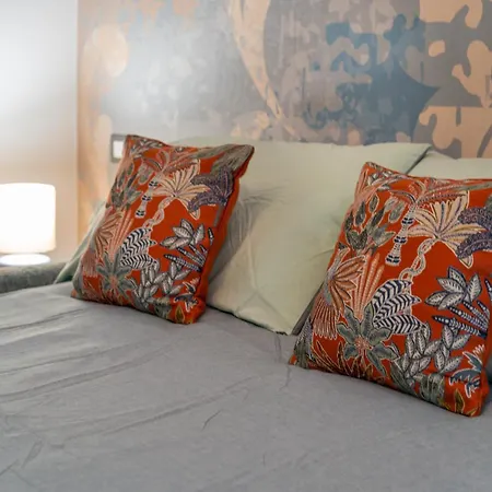 Ines Boutique - Polimoda Appartement Florence